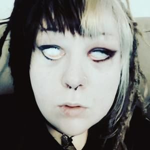 Meet your Posher, Lilya